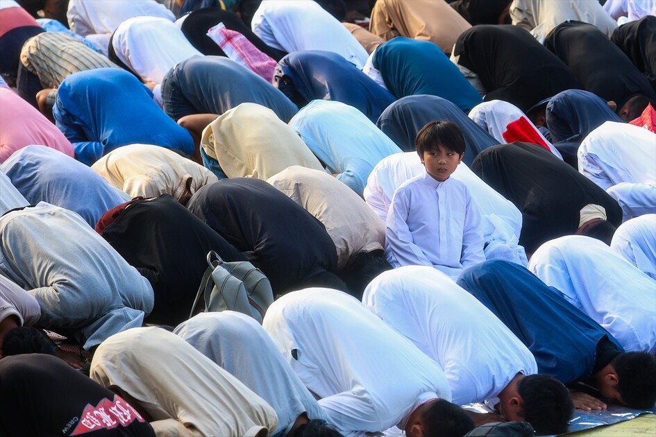Filipinler'de Kurban Bayramı namazı kılındı