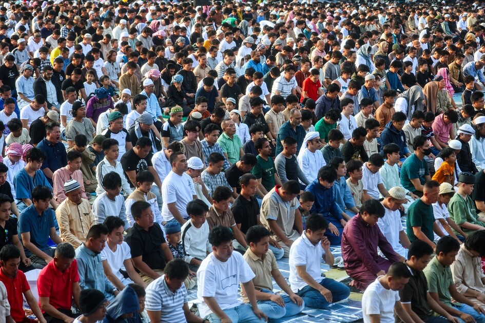 Filipinler'de Kurban Bayramı namazı kılındı