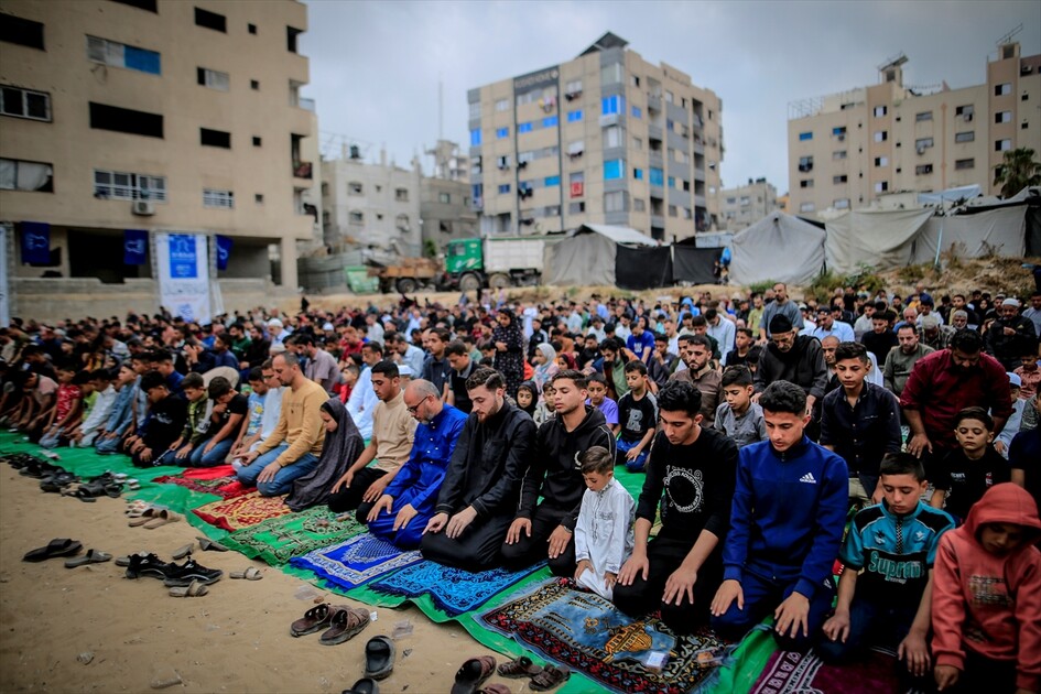 Gazze'de Kurban Bayramı namazı kılındı