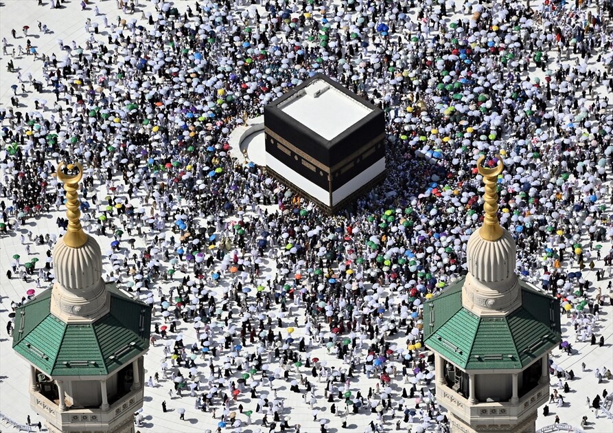Hacılar Kabe'ye vedaya hazırlanıyor