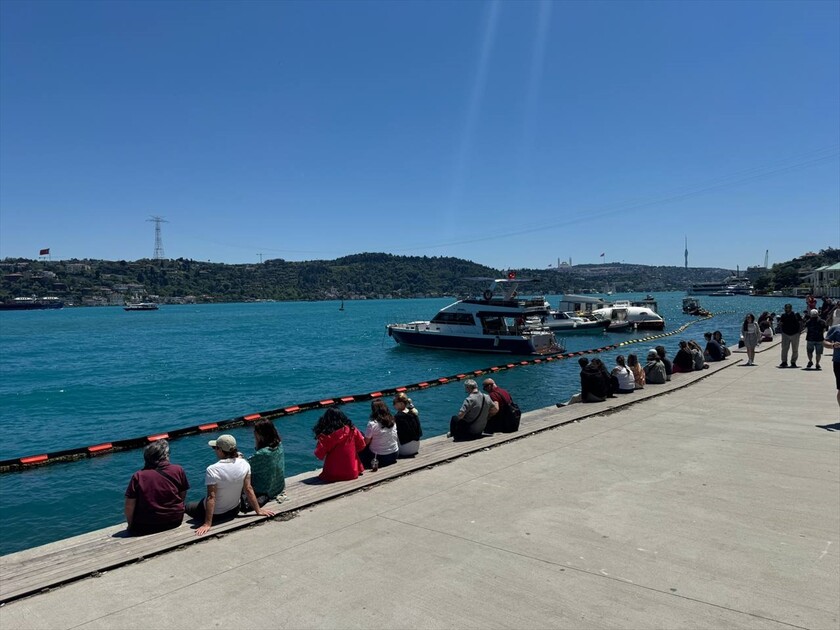 İstanbul'da vatandaşlar bayramın son gününde sahillere akın etti