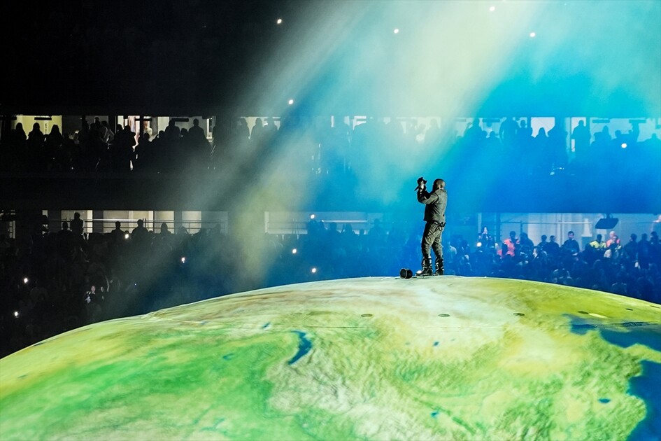 Dünyaca ünlü rapçi Kanye West, ilk kez İstanbul'da konser verdi