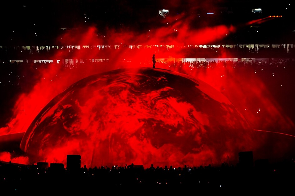 Dünyaca ünlü rapçi Kanye West, ilk kez İstanbul'da konser verdi