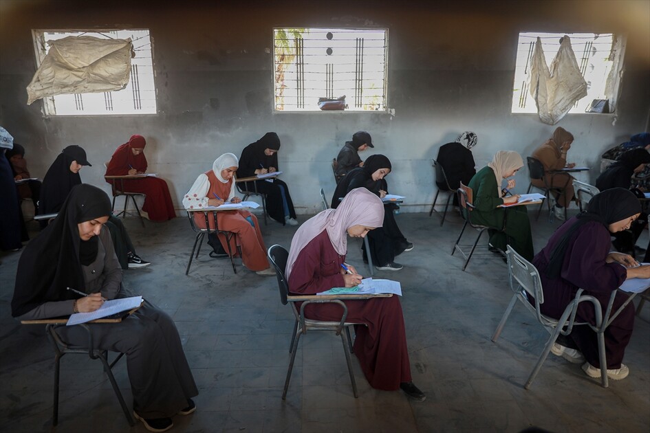 لأول مرة منذ الإبادة بغزة.. بدء امتحانات ثانوية معاهد الأزهر