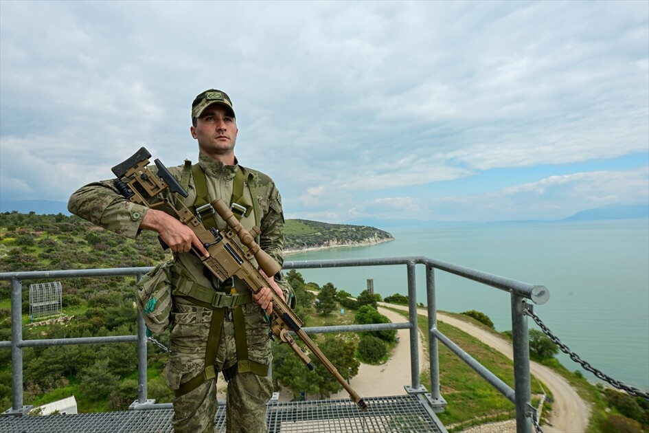 TSK'nın keskin gözleri hedefi 12'den vuruyor
