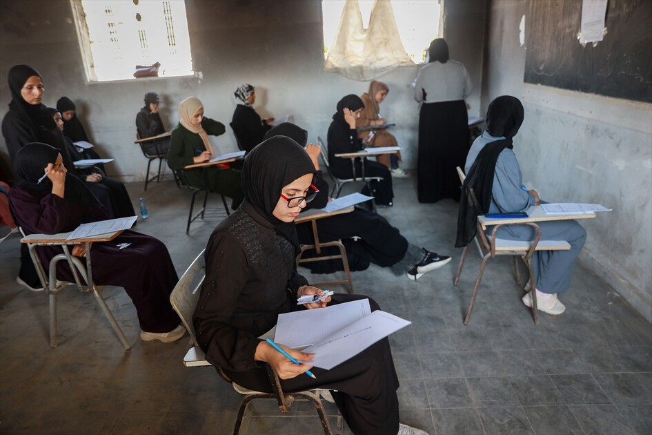 لأول مرة منذ الإبادة بغزة.. بدء امتحانات ثانوية معاهد الأزهر