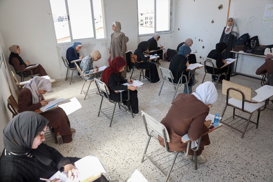 لأول مرة منذ الإبادة بغزة.. بدء امتحانات ثانوية معاهد الأزهر
