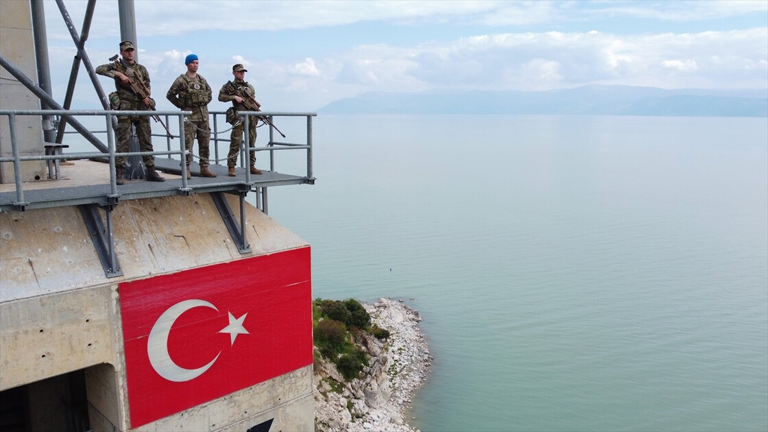 TSK'nın keskin gözleri hedefi 12'den vuruyor
