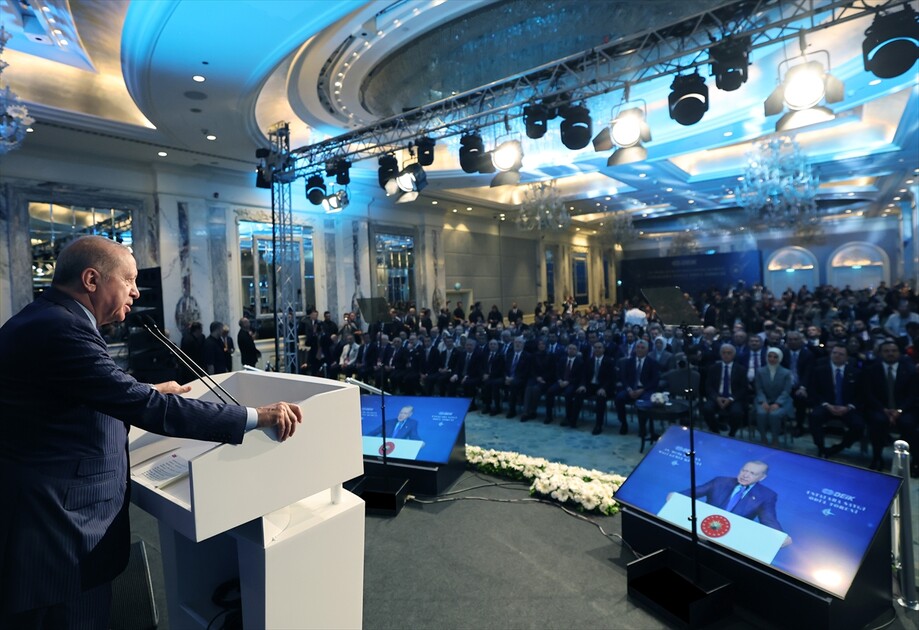 Cumhurbaşkanı Erdoğan, DEİK 39. Genel Kurulu ve Ustalara Saygı Ödül Töreni'nde konuştu