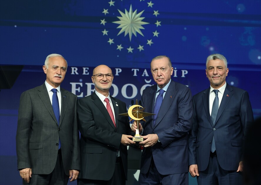 Cumhurbaşkanı Erdoğan, DEİK 39. Genel Kurulu ve Ustalara Saygı Ödül Töreni'nde konuştu