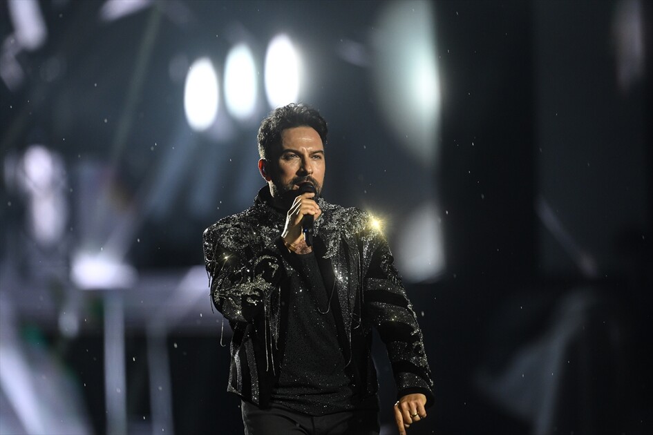 Tarkan, Başkent Millet Bahçesi'nde konser verdi