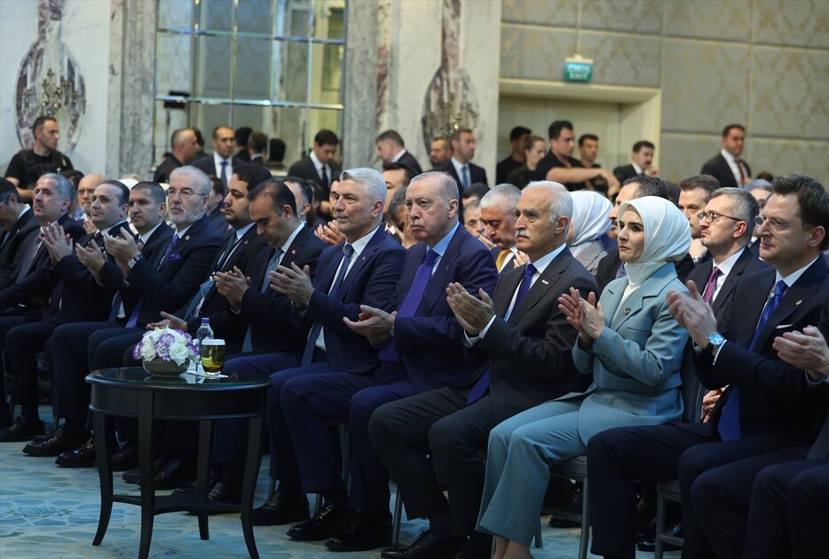 Cumhurbaşkanı Erdoğan, DEİK 39. Genel Kurulu ve Ustalara Saygı Ödül Töreni'nde konuştu