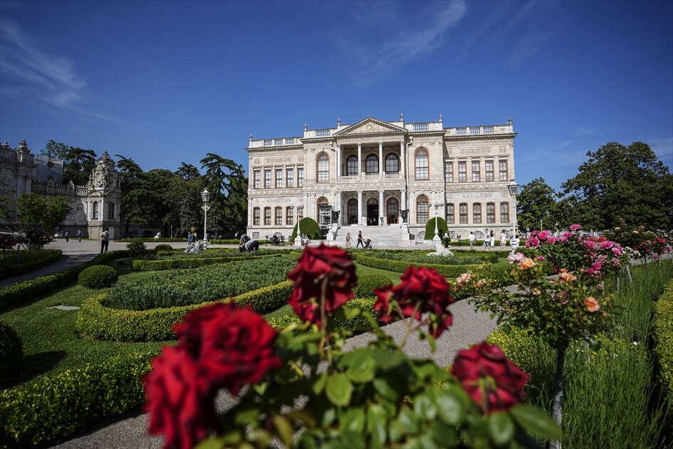 Osmanlı'nın görkemli mirası Dolmabahçe Sarayı 170 yaşında