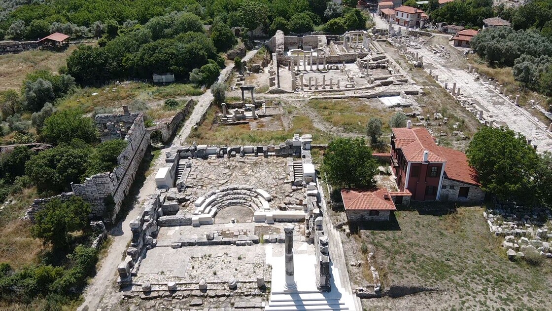 Stratonikeia Antik Kenti'nde buluntuların üçte birini Türk dönemi eserleri oluşturuyor