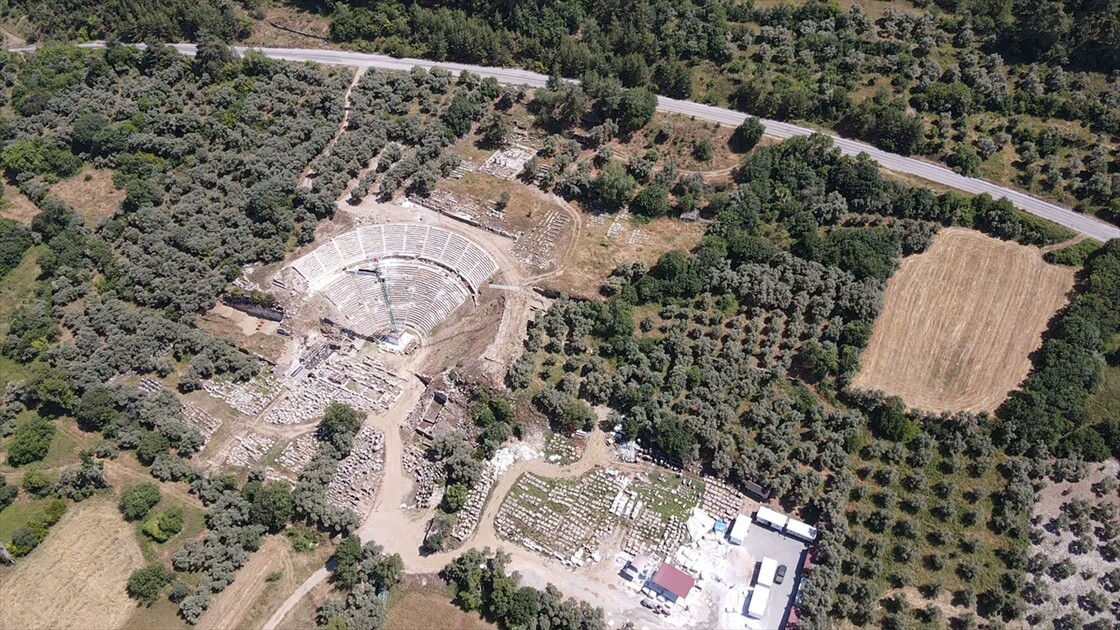 Stratonikeia Antik Kenti'nde buluntuların üçte birini Türk dönemi eserleri oluşturuyor