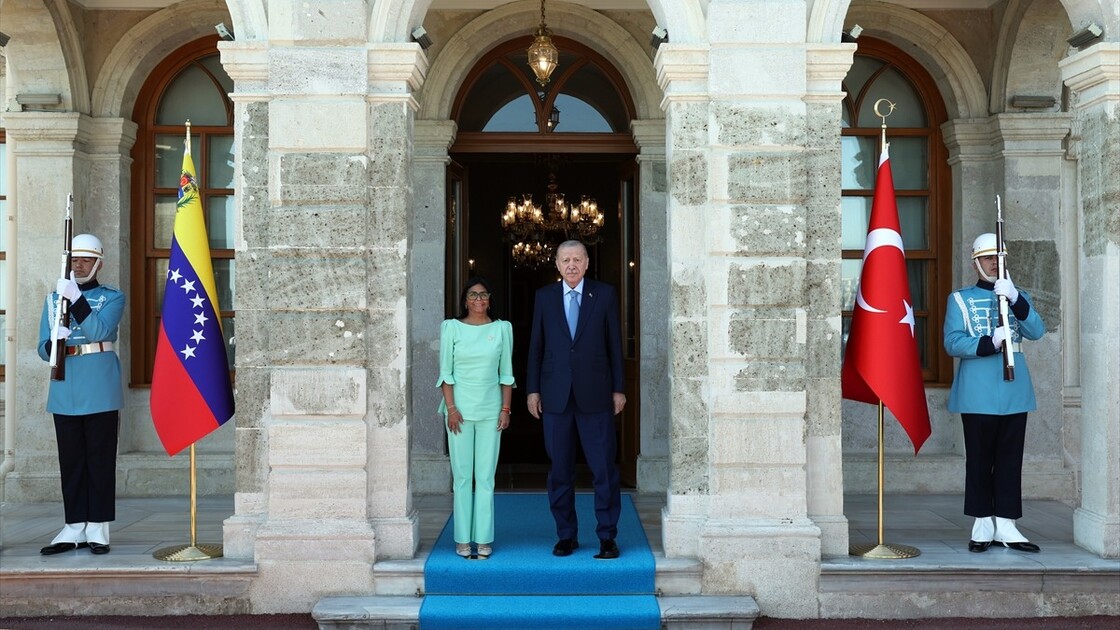 Cumhurbaşkanı Erdoğan, Venezuela Geçici Devlet Başkanı Rodriguez ile görüştü