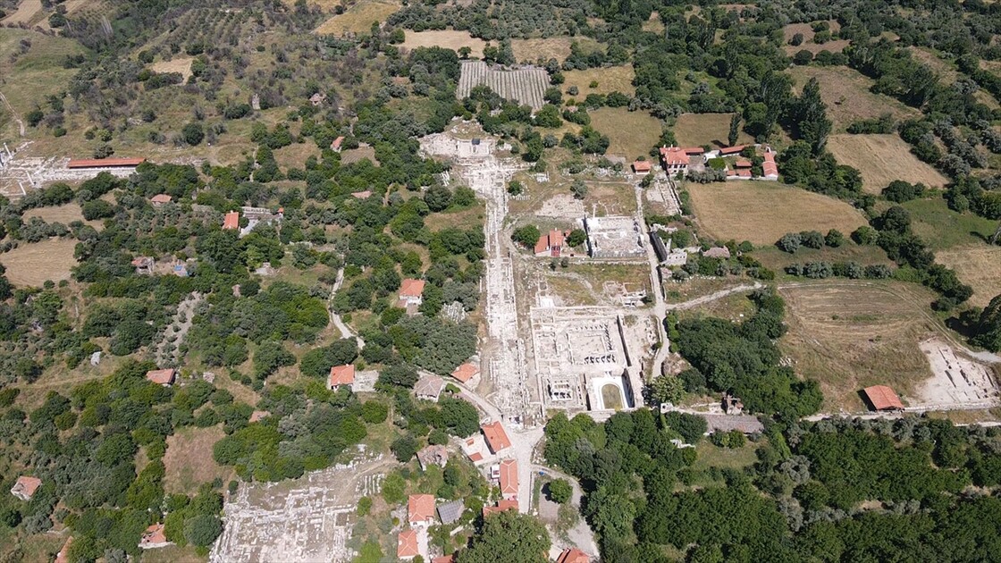 Stratonikeia Antik Kenti'nde buluntuların üçte birini Türk dönemi eserleri oluşturuyor