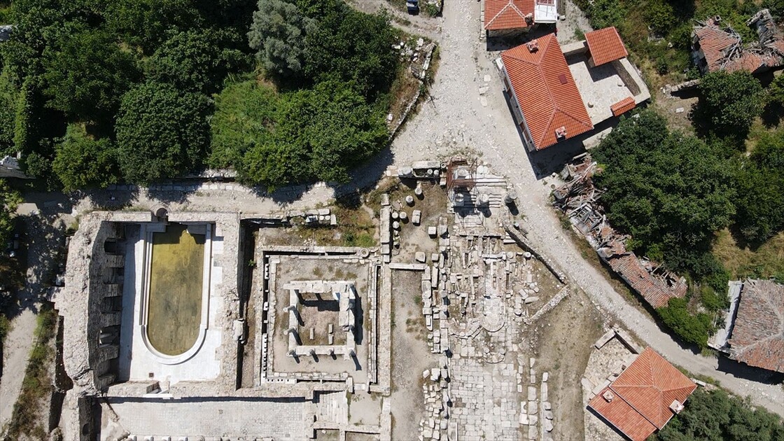 Stratonikeia Antik Kenti'nde buluntuların üçte birini Türk dönemi eserleri oluşturuyor