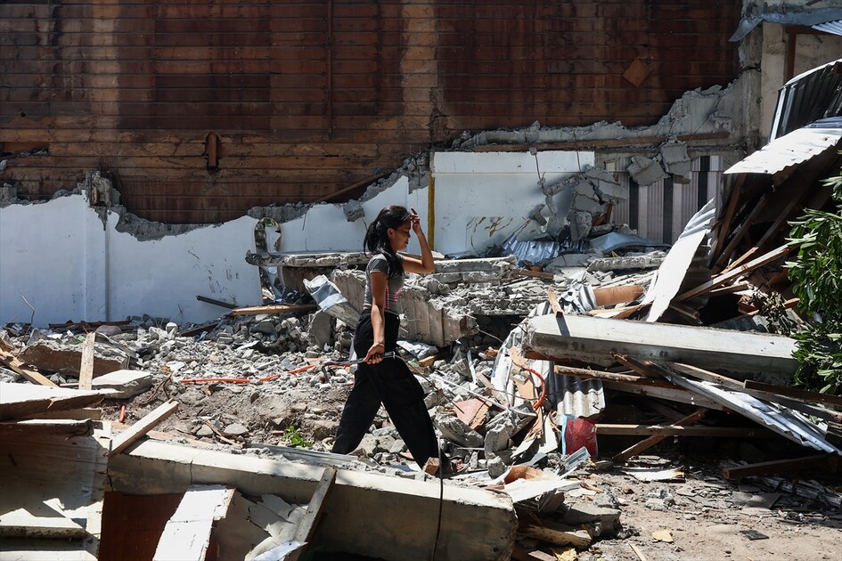 Filipinler'deki 7,8 büyüklüğündeki depremden yaklaşık 88 bin kişi etkilendi