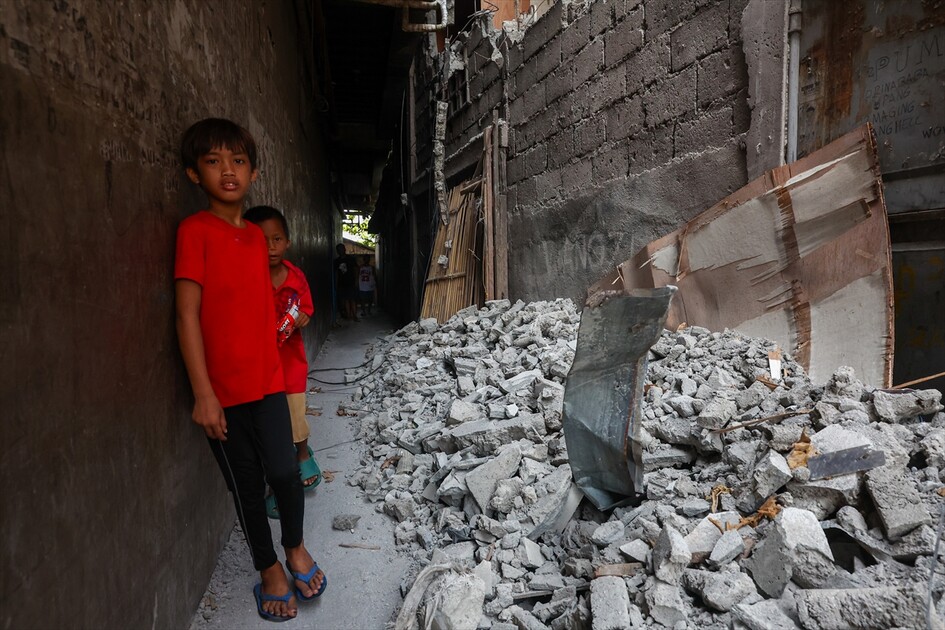 Filipinler'deki 7,8 büyüklüğündeki depremden yaklaşık 88 bin kişi etkilendi