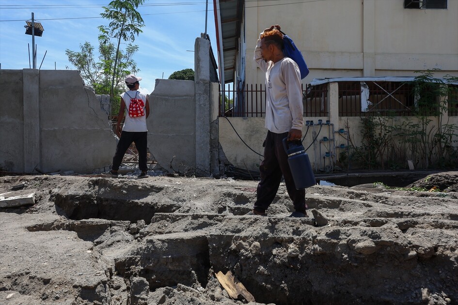 Filipinler'deki 7,8 büyüklüğündeki depremden yaklaşık 88 bin kişi etkilendi