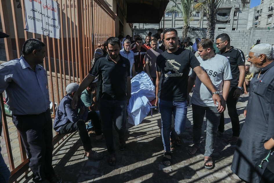 Han Yunus’ta İsrail saldırısında hayatını kaybedenler için cenaze töreni düzenlendi