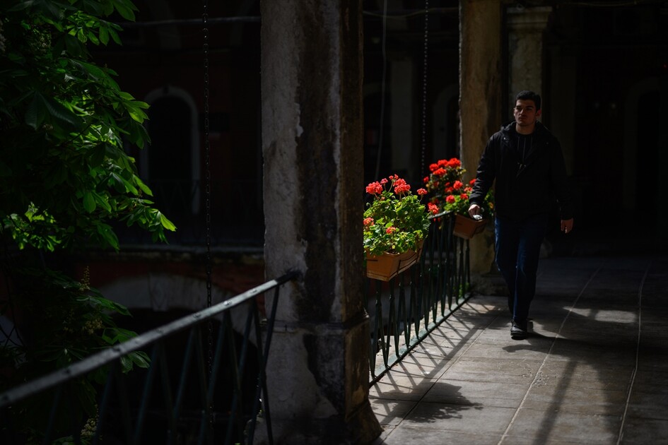İSTANBUL'UN HAN VE ÇARŞILARI - Asırların ticaret merkezi Kapalıçarşı her gün yüz binlerce misafiri ağırlıyor