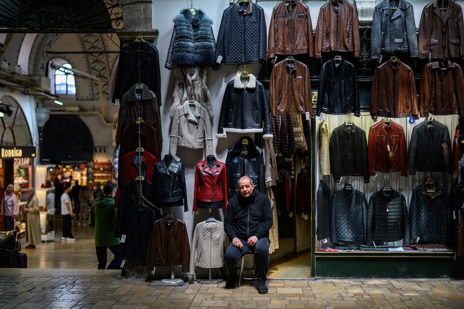 İSTANBUL'UN HAN VE ÇARŞILARI - Asırların ticaret merkezi Kapalıçarşı her gün yüz binlerce misafiri ağırlıyor