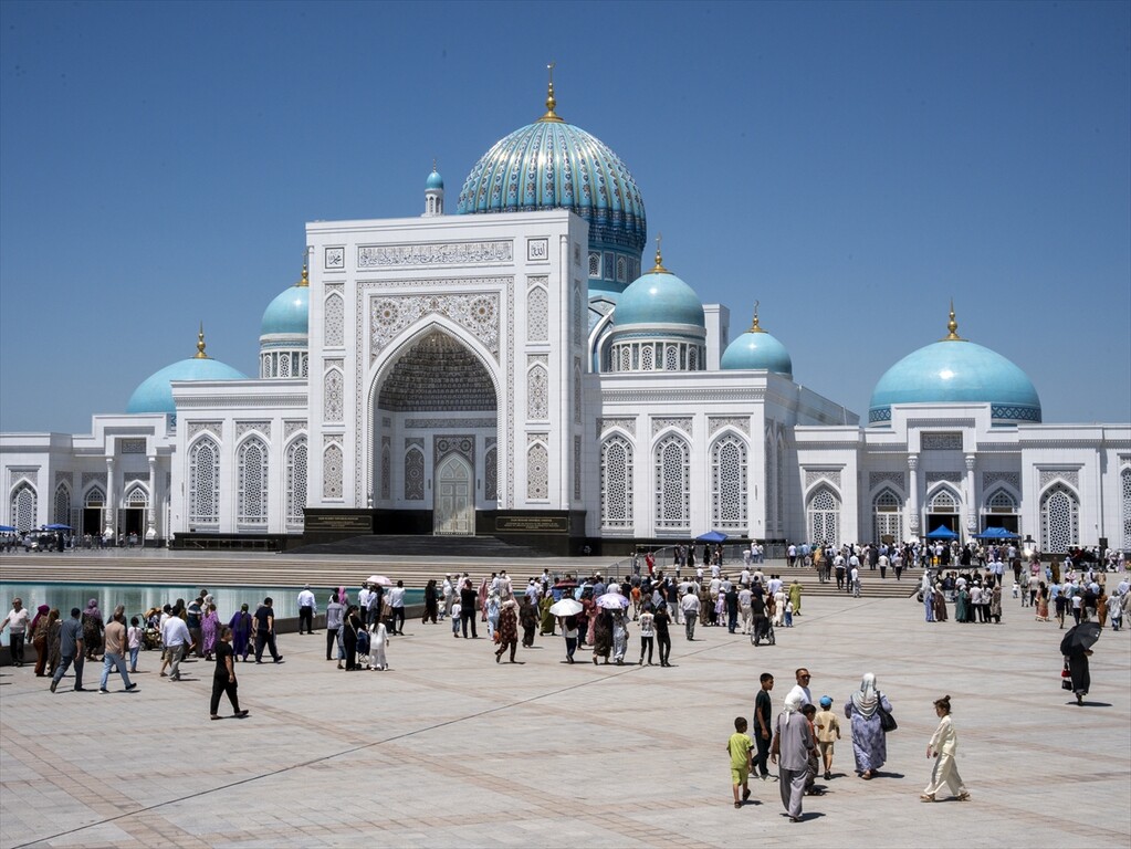 Özbekistan'da Mart ayında hizmete açılan İmam Buhari Külliyesi, inanç turizminin yeni merkezi oldu