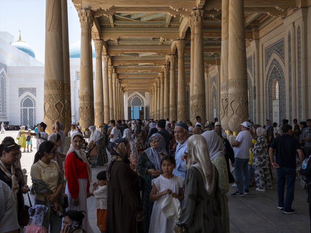 Özbekistan'da Mart ayında hizmete açılan İmam Buhari Külliyesi, inanç turizminin yeni merkezi oldu