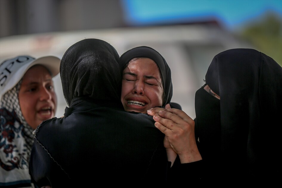 Gazze'de düğün davetiyelerini dağıtan Filistinli İsrail saldırısında hayatını kaybetti