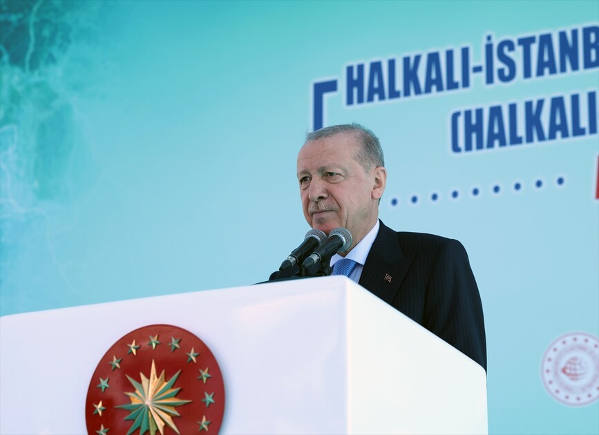 الرئيس أردوغان يفتتح خط مترو