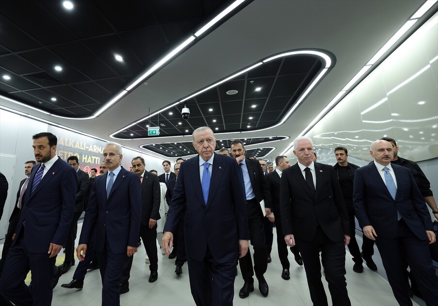 الرئيس أردوغان يفتتح خط مترو