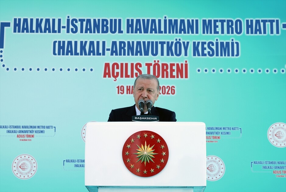 الرئيس أردوغان يفتتح خط مترو
