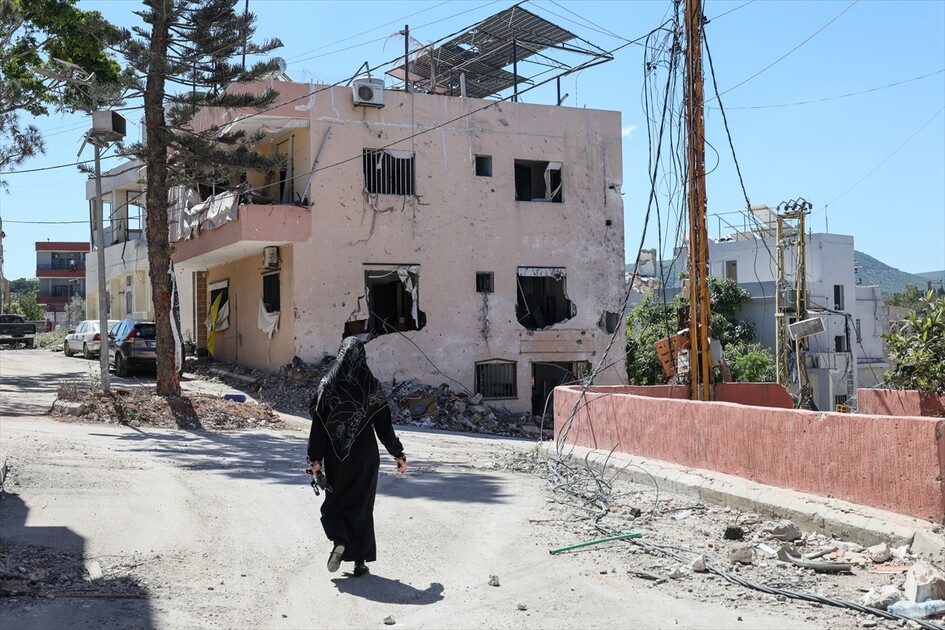İsrail'in hava saldırıları düzenlediği Lübnan'ın Kalile beldesindeki yıkım görüntülendi