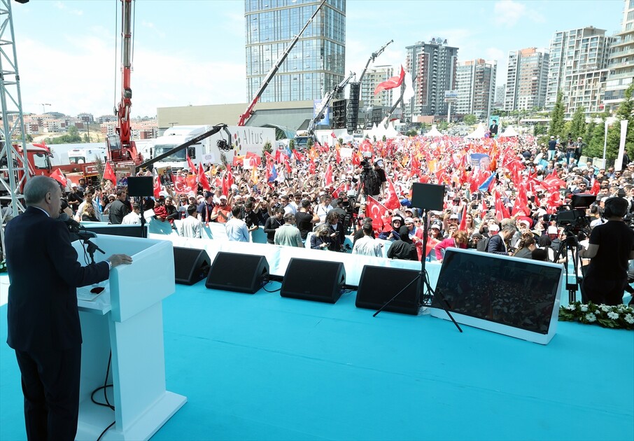 الرئيس أردوغان يفتتح خط مترو