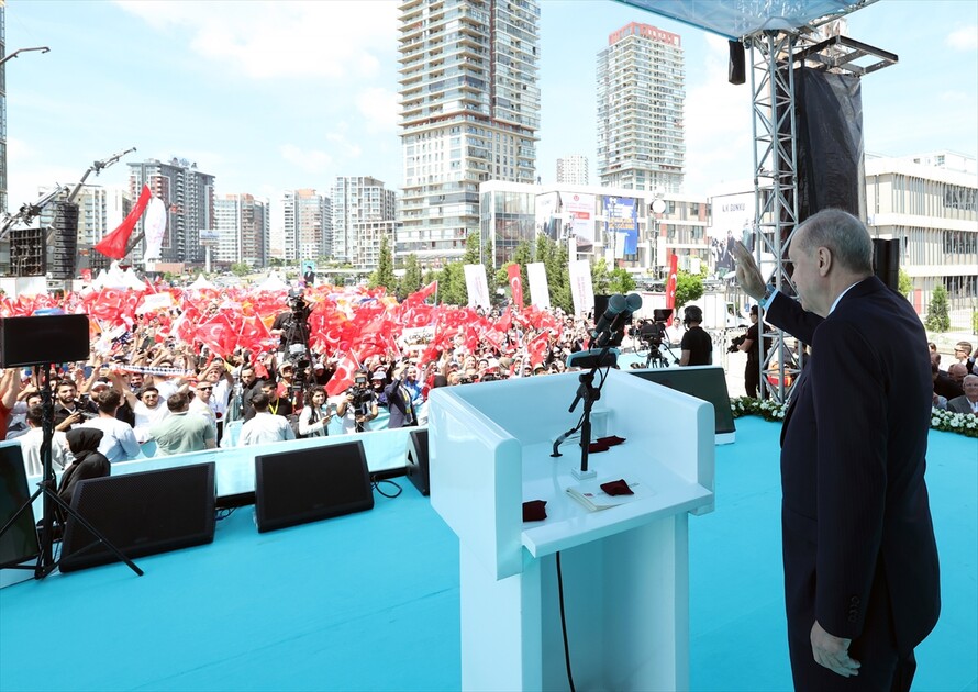 الرئيس أردوغان يفتتح خط مترو