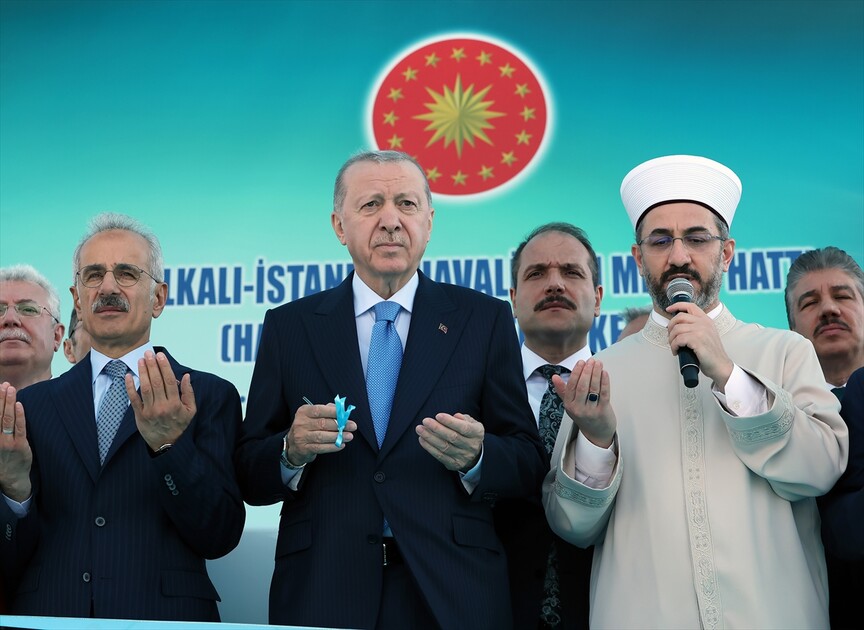 الرئيس أردوغان يفتتح خط مترو