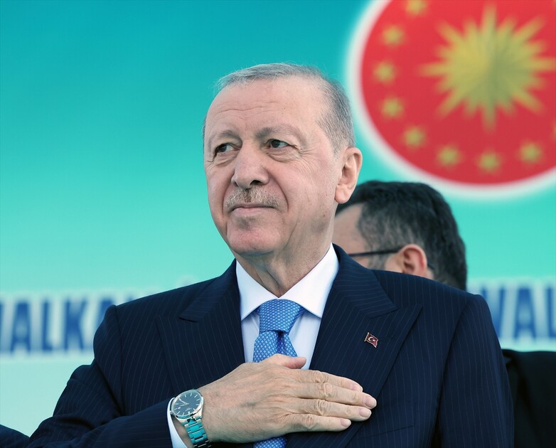 الرئيس أردوغان يفتتح خط مترو