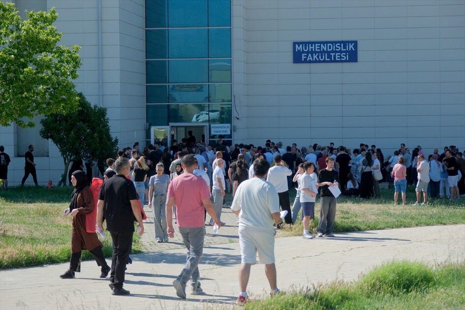 YKS'nin ilk oturumu Temel Yeterlilik Testi