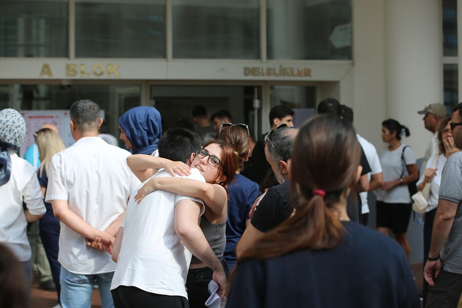 YKS'nin ilk oturumu Temel Yeterlilik Testi