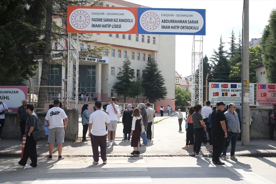 YKS'nin ilk oturumu Temel Yeterlilik Testi
