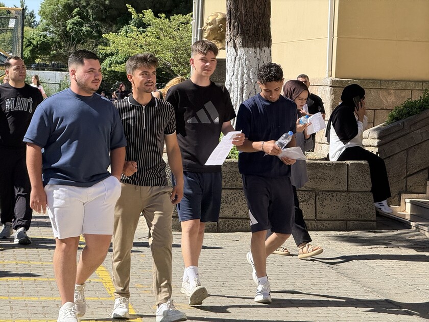 YKS'nin ilk oturumu Temel Yeterlilik Testi