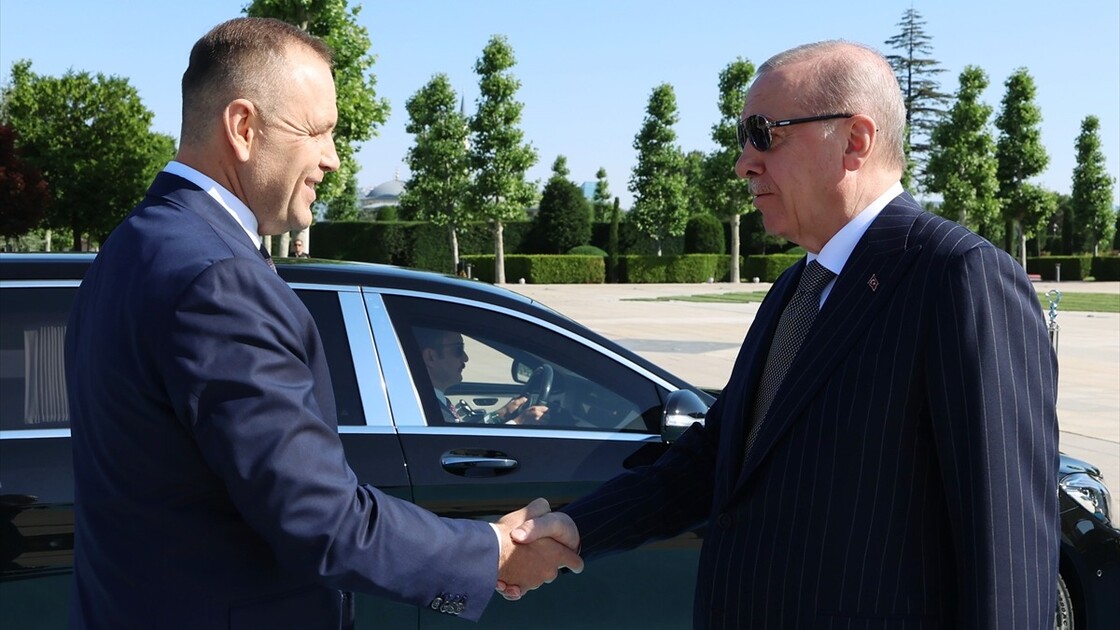 Cumhurbaşkanı Erdoğan, Polonya Cumhurbaşkanı Nawrocki'yi resmi törenle karşıladı