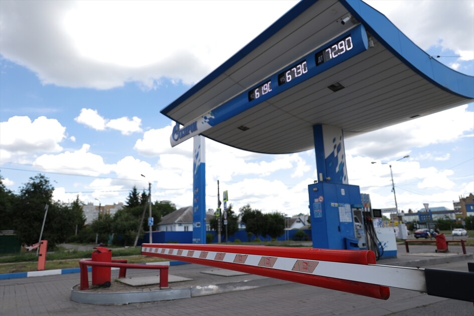 Rusya'da akaryakıt kısıtlaması uygulanan bölge sayısı 16'ya yükseldi