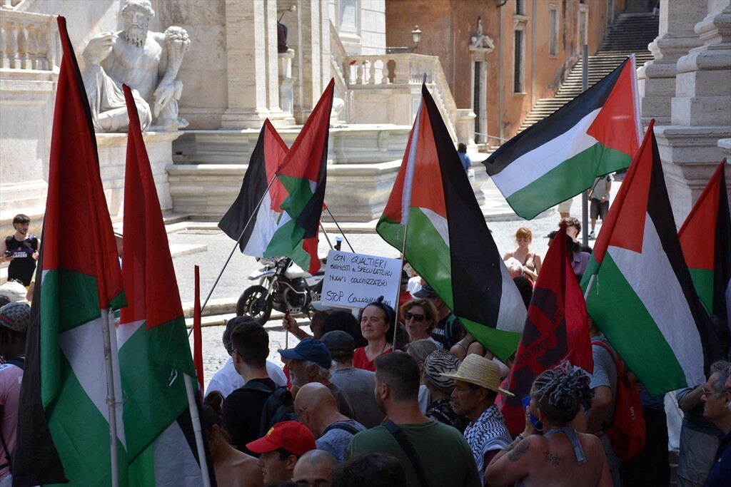 Demonstration in Rome urges Municipality to 
