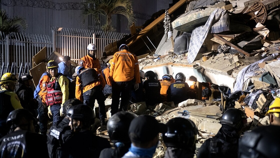 Venezuela'da 7,5 ve 7,2 şiddetinde ardışık iki deprem meydana geldi