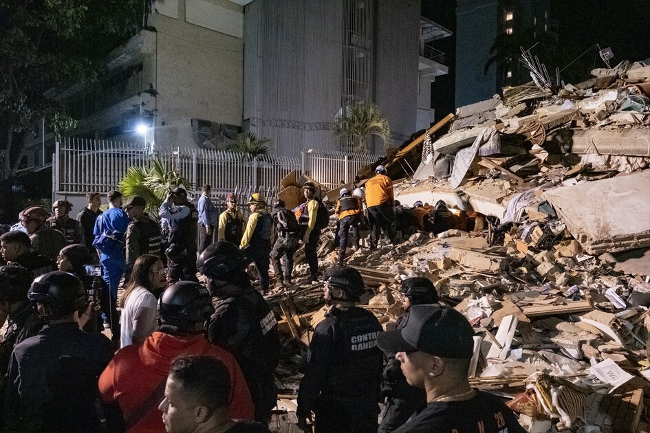Venezuela declares state of emergency after twin earthquakes