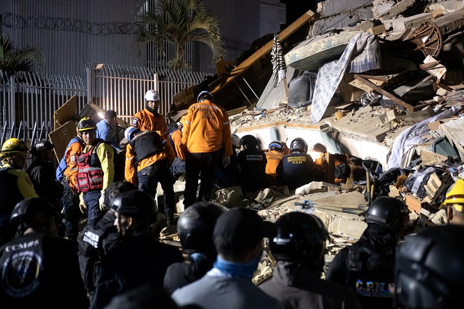 Venezuela declares state of emergency after twin earthquakes
