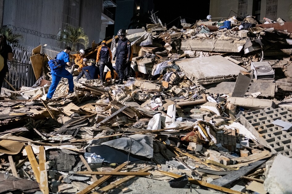 Venezuela declares state of emergency after twin earthquakes